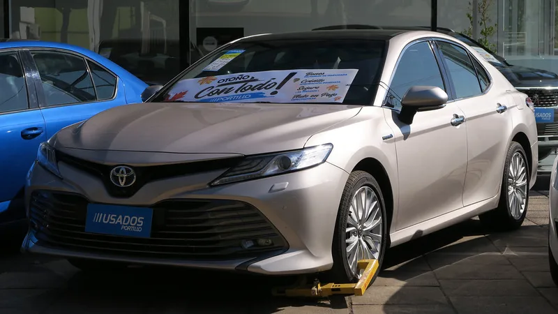 Toyota Camry Hybrid